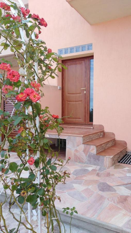 라마달레나 The Roses Garden B&B 외부 사진